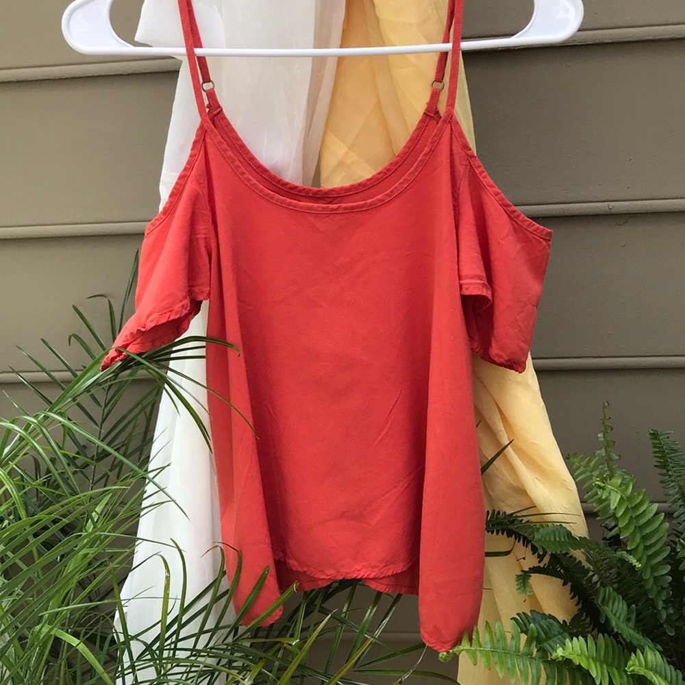 Abercrombie off the shoulder xs top